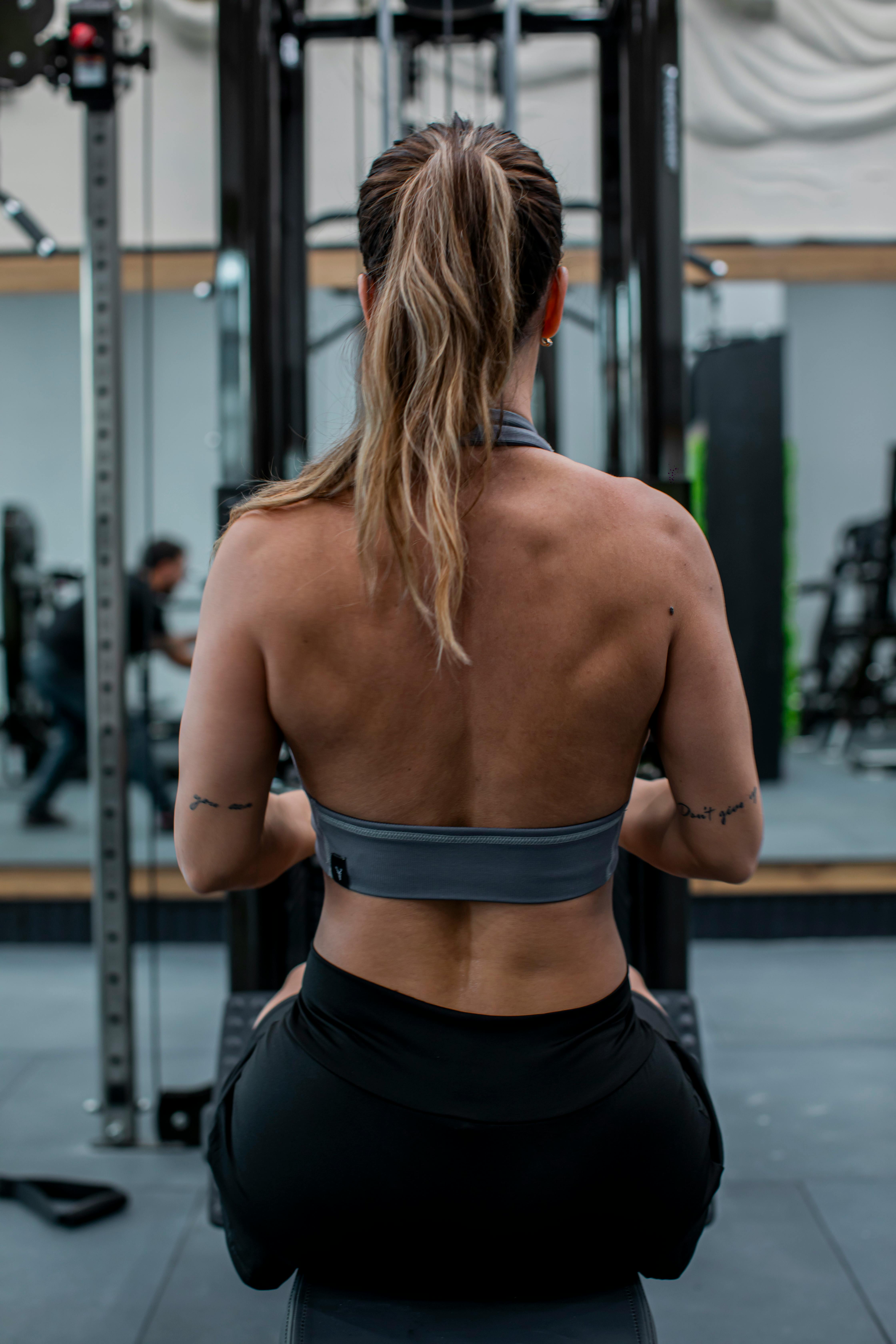 Back extension tăng sức mạnh lưng dưới